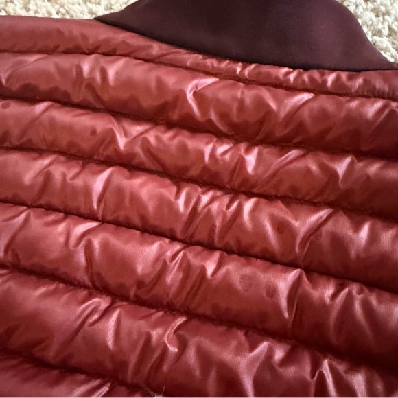 Arc'teryx Nexis Puffer Jacket Burgundy Red Women’s Sz L - Picture 10 of 10